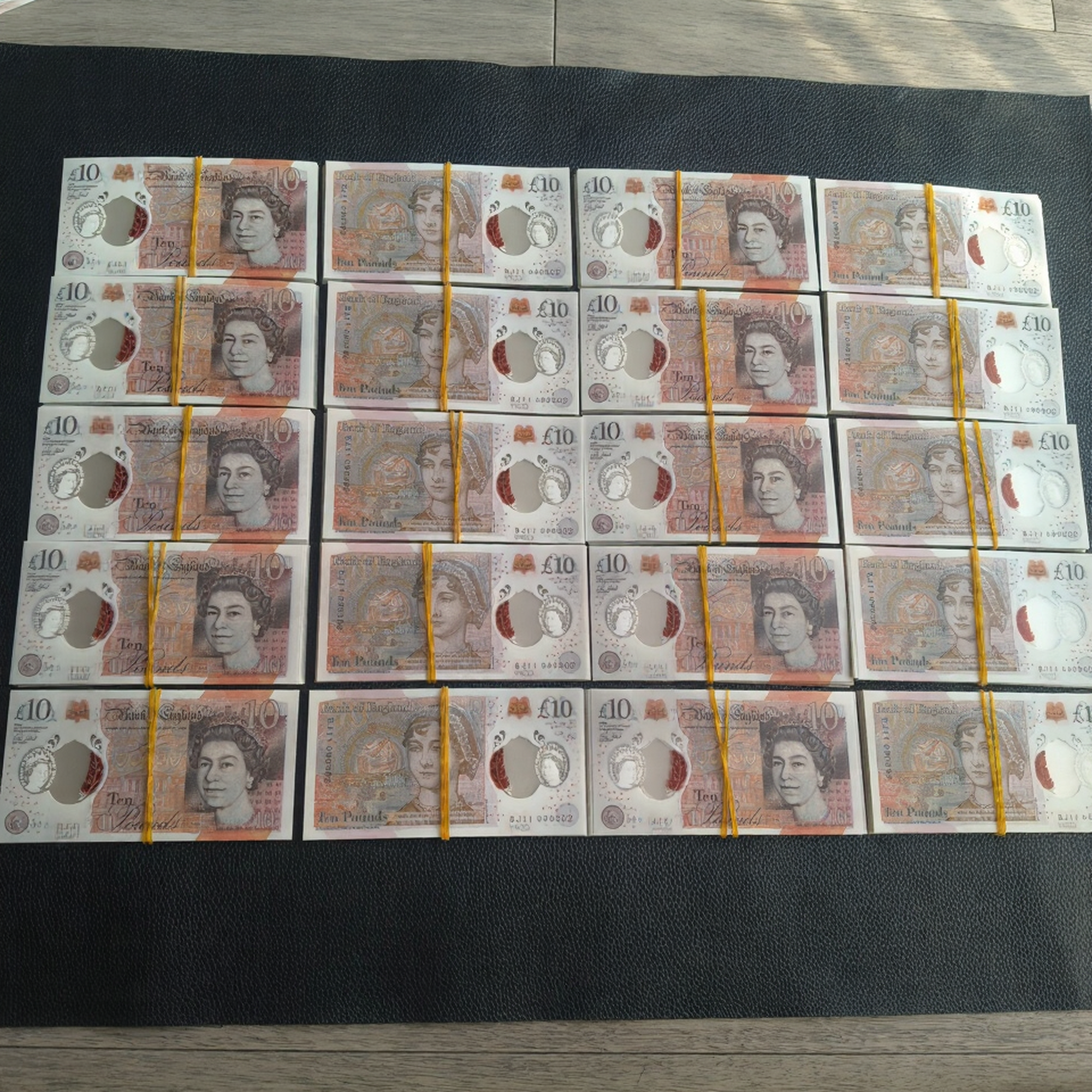 £10 Queen Prop Money – Realistic Film & Photography Banknotes